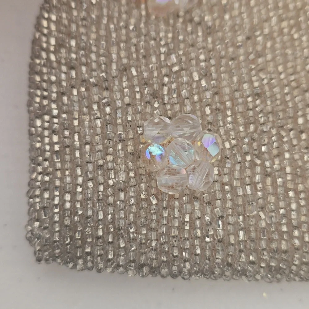 Vintage Champagne Beaded Evening Bag - Elegant Poshmark Listing - Picture 3 of 3